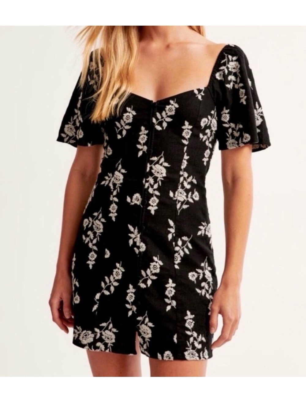 Abercrombie & Fitch Linen-Blend Button-Through Mini Dress